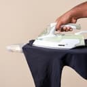 Geepas Ceramic Wet and Dry Steam Iron