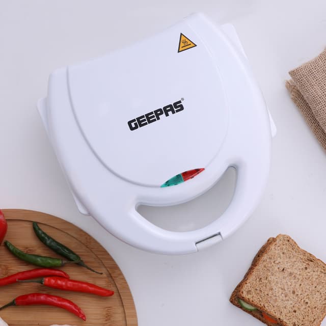 صانعة الوافل (750W ) Geepas