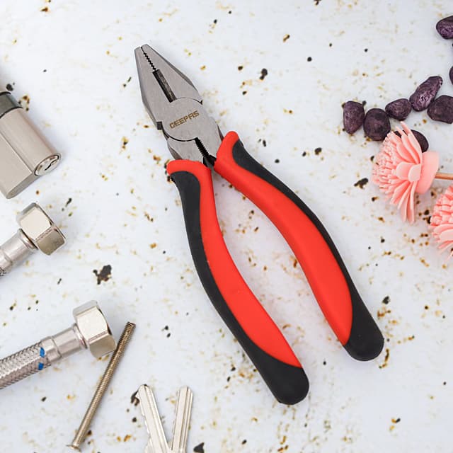 زرادية معدنية بقياس 6 إنش  Combination Plier 6Inches - Geepas