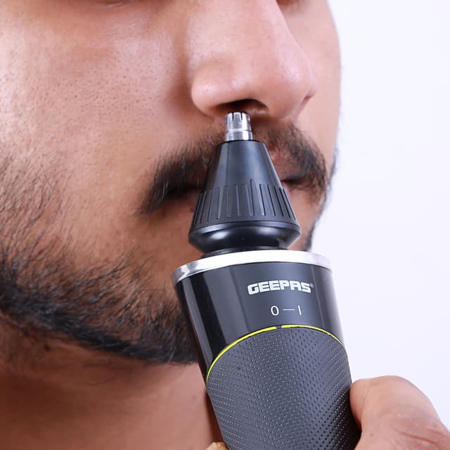 ماكينة حلاقة ( 3 رؤوس )  قابلة لإعادة الشحن  Geepas - Waterproof Men's Electric Shaver