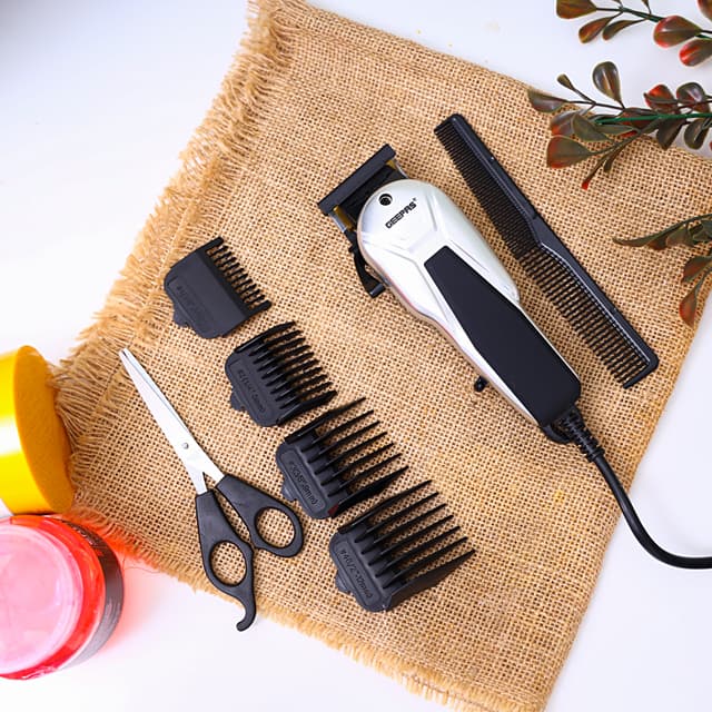 ماكينة حلاقة Powerful Magnetic Power Hair Clipper Geepas - 126245