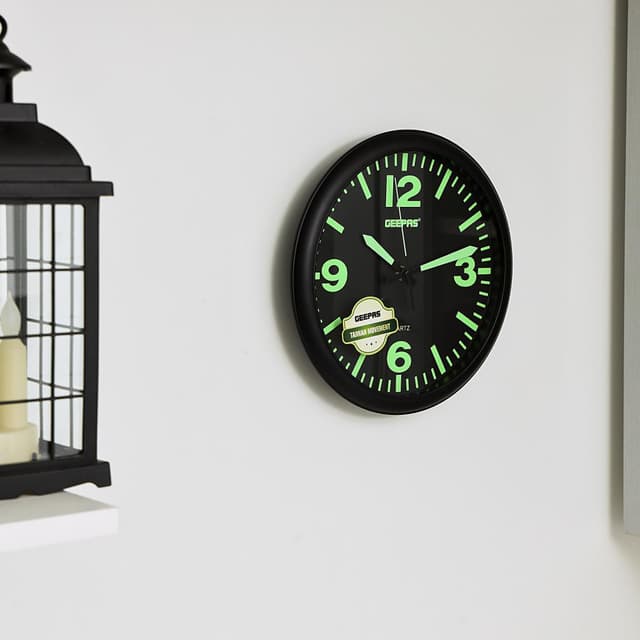 ساعة حائط جيباس بدون صوت أسود وأخضر Geepas Wall Clock Silent Non Ticking - 124545