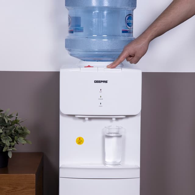 موزع مياه Hot & Cold Water Dispenser Geepas - 125876