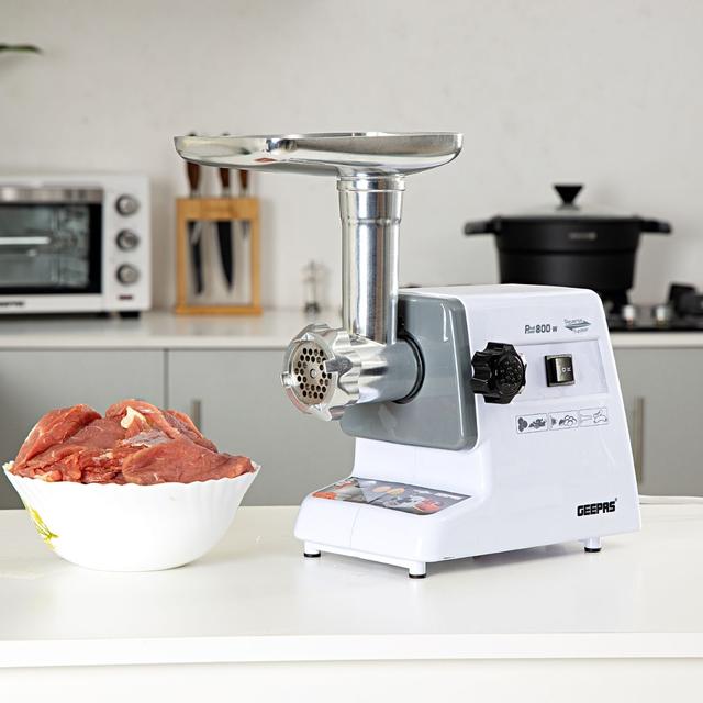 فرامة اللحم جيباس 800 واط Geepas Meat Grinder - SW1hZ2U6MjE2MDA3Mg==