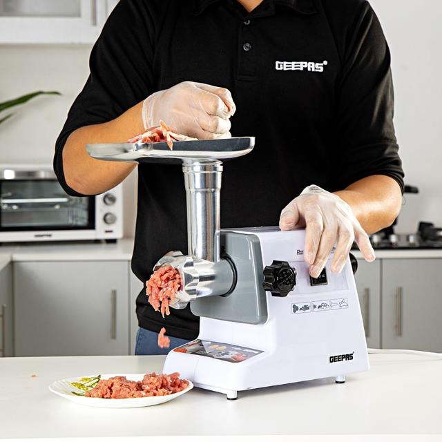 فرامة اللحم جيباس 800 واط Geepas Meat Grinder - SW1hZ2U6MjE2MDA5MA==