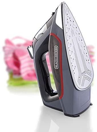 مكواة بخار للملابس 2200 واط Black+Decker Steam Iron Ceramic Soleplate