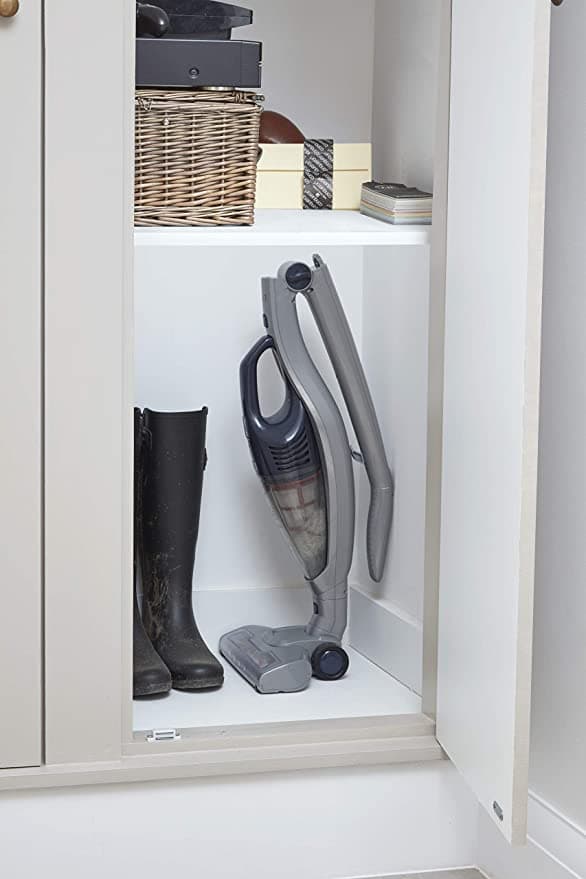 مكنسة يدوية كهربائية لاسلكية 18 فولت بلاك اند ديكرBlack+Decker Vacuum Cleaner