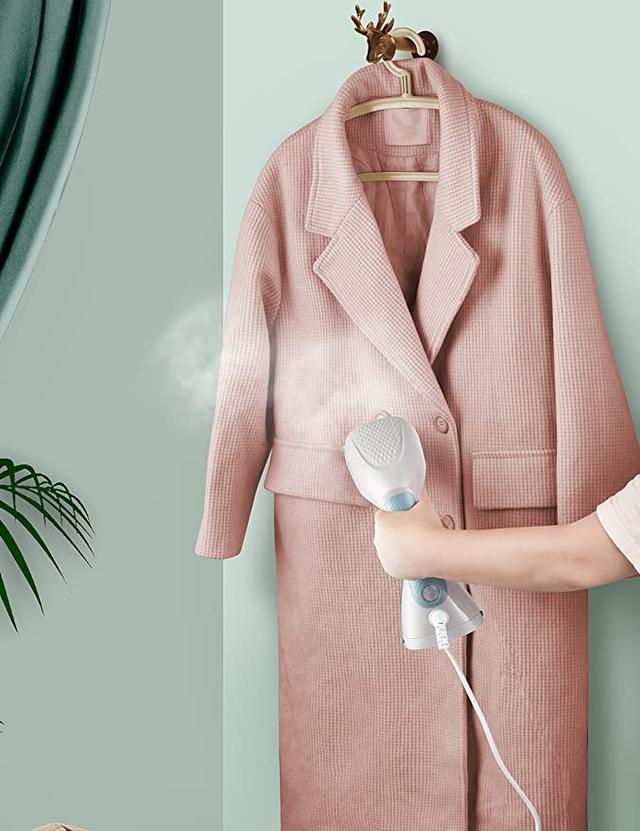 Daewoo Handheld Portable Garment Steamer with Cloth & Lint Brush Korean Technology DGS8280C Champagn e جهاز بخار الملابس 1400 واط - SW1hZ2U6MTY4MTM0