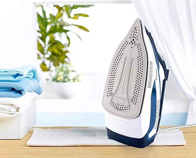 BLACK&amp;DECKER Black+Decker 2400W Steam Iron With Ceramic Soleplate Auto Shut Off Blue  X2150 B5 2 Years Warranty