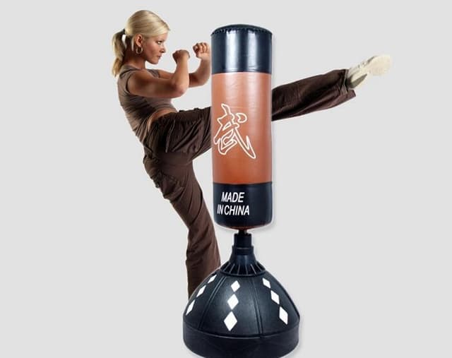 ستاند الملاكمة  Boxing stand sandbag