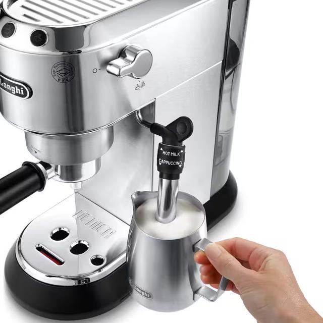 ماكينة قهوة ديلونجي ديديكا 1350 واط مع صانعة رغوة الحليب مدمجة De'Longhi Dedica Espresso Coffee Maker EC685 - SW1hZ2U6MTQ4MTUyNA==