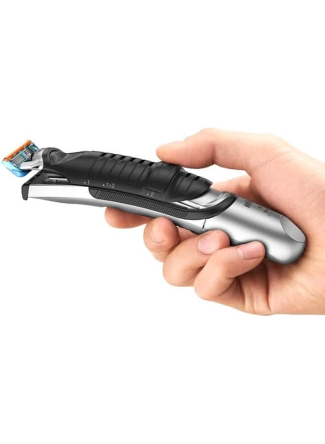 ماكينة حلاقة وتشذيب للرجال Beard Trimmer من BRAUN