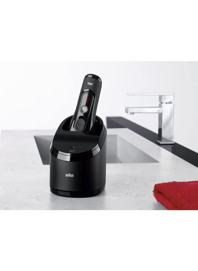 BRAUN Series 5 Electric Shaver With Cleaning Centre Silver/Black
