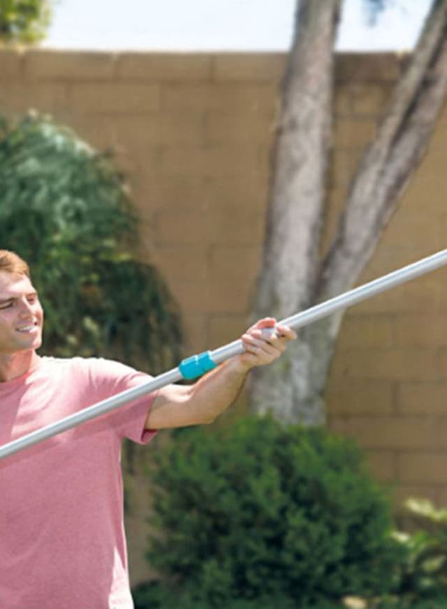 عدة تنظيف المسبح  INTEX Deluxe Cleaning Kit