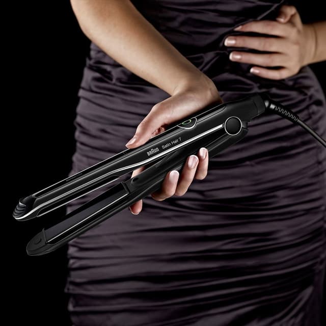 BRAUN Satin Hair 7 SensoCare Straightener Black