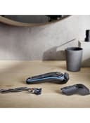 BRAUN BT 3040 Beard Trimmer With Fusion Pro Glide Manual Razor Black 1Piece