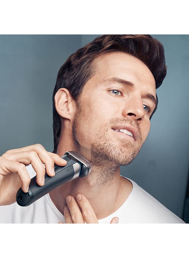 ماكينة حلاقة ( قابلة للشحن ) - اسود / فضي BRAUN - Series 8 Smart Sonic Technology Shaver Set