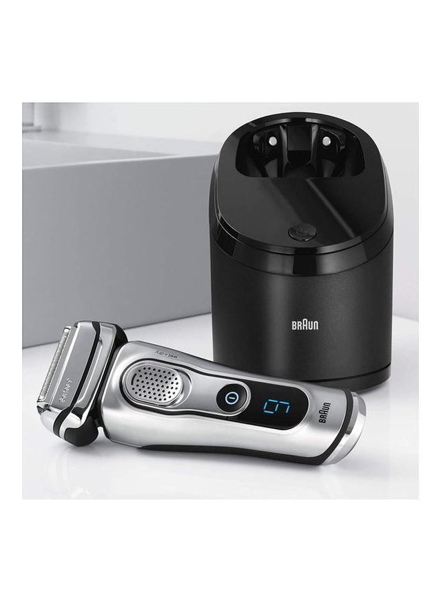 BRAUN Series 9 Wet And Dry Cross Cutting Action Shaver Including Clean And Charge System And Travel Case Black/Silver 15.5x25x15.7cm - SW1hZ2U6MjM5MzM3