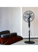 مروحة عمودية كهربائية 60 واط 3 سرعات كريبيتون Krypton Black 3 Speeds 60 W Oscillating Stand Fan