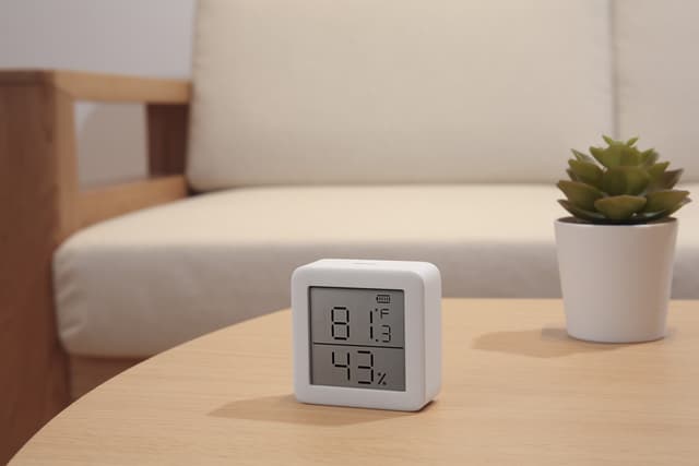 جهاز تحكم عن بعد بدرجة الحرارة Thermometer Hygrometer Hub Mini Smart Remote - SwichBot