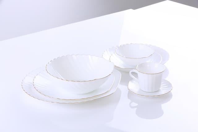 Royalford 40 Piece Dinner Set,Beautiful Shell Design with Gold Rim,Stylish Square Plates,Durable and Economical,Perfect for Dining and Gifting - 185701