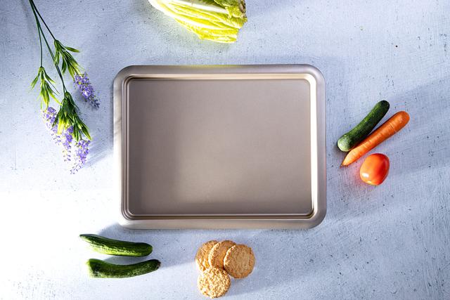 صينية خبز فولاذ بني رويال فورد Royalford Small Non-Stick Baking Tray, 41.5X32X1.6Cm, 0.5Mm, Cookie Baking Tray, Non-Stick Baking - SW1hZ2U6NDEzNTI5