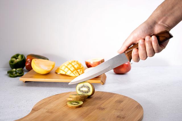 Delcasa Utility Knife - All Purpose Small Kitchen Knife - Ultra Sharp Stainless Steel Blade - SW1hZ2U6NDMzODM1