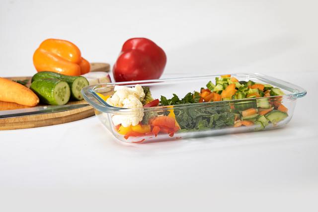 Royalford Glass Baking Dish, 2.2L - SW1hZ2U6NDEzMzYz