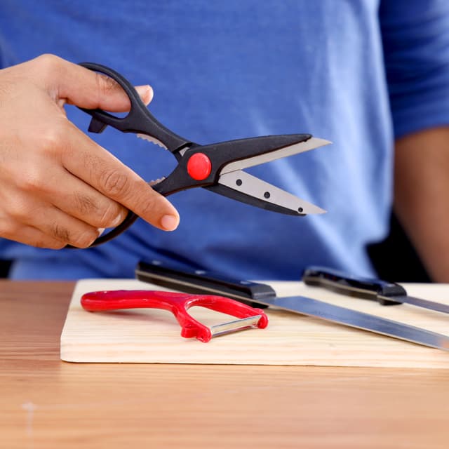 Delcasa 4Pc Knife Set/Wooden Cutting Board