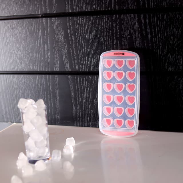 قالب ثلج شكل قلب مع غطاء زهري Royalford - Ice Tray with Lid/Pink - 166428