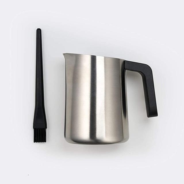 إبريق قهوة بسعة 450 ملل FlowTip Milk Jug (450ml/15oz) Advanced Design Milk Jug Stainless من Subminimal - SW1hZ2U6MzYzMjE3