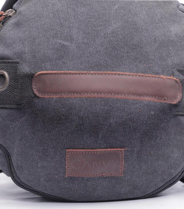 حقيبة ظهر جلد لون أسود Leather Canvas Backpack - Canvy - SW1hZ2U6NDE2NjQ1