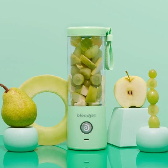 BLENDJET-V2 Portable Blender - World's Most Powerful Compact 16Oz Blender @22,000 RPM, 6 Stainless Steel Blades, Ice Crasher, USB-C Charging, Self Cleaning, Built-in Safety Feature, BPA Free - Seafoam - SW1hZ2U6MzU5NjQ4