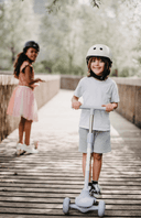 سكوتر ثلاثي العجلات للأطفال بأضواء ليد -بنفسجي Glow Kids Scooter -  Adjustable height, 3-wheels design, Stomp brake system - Bird