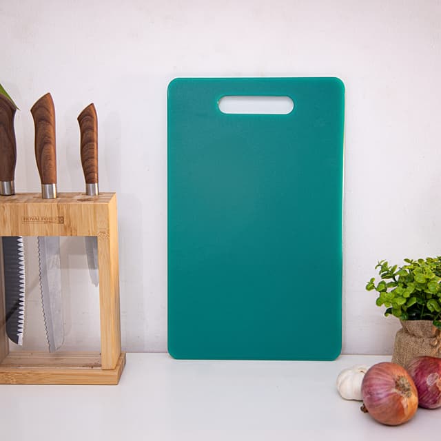 Delcasa Plastic Cutting Board NonToxic Cutting Board with NonSlip