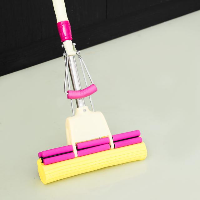 Delcasa Floor Squeezer, DC2008 | Portable Lightweight Sponge Mop With Absorbent Sponge | Perfect Floor Cleaner for Hardwood, Tile & More - SW1hZ2U6NDMxNTQ0