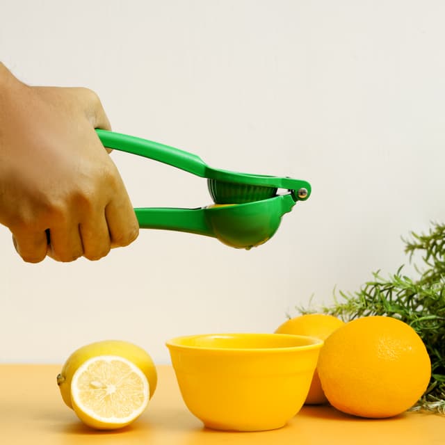 Delcasa Lime Squeezer, Aluminium Alloy Material, DC2081 | Manual Juicer | Citrus Lemon Squeezer | Fruit Juicer | Lime Press Metal | Professional Hand Juicer Kitchen Tool