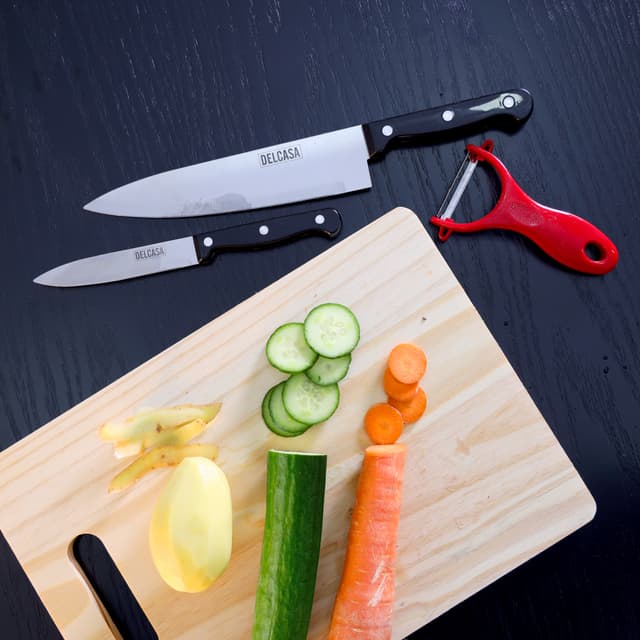 Delcasa 4Pc Knife Set/Wooden Cutting Board