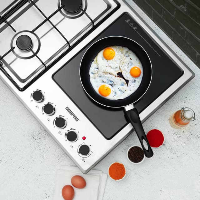 بوتاجاز غاز بلت ان مسطح 4 شمعات وسطح تسخين Geepas Stainless Steel Built-In Gas Electric Hot Plate Hob - 186141