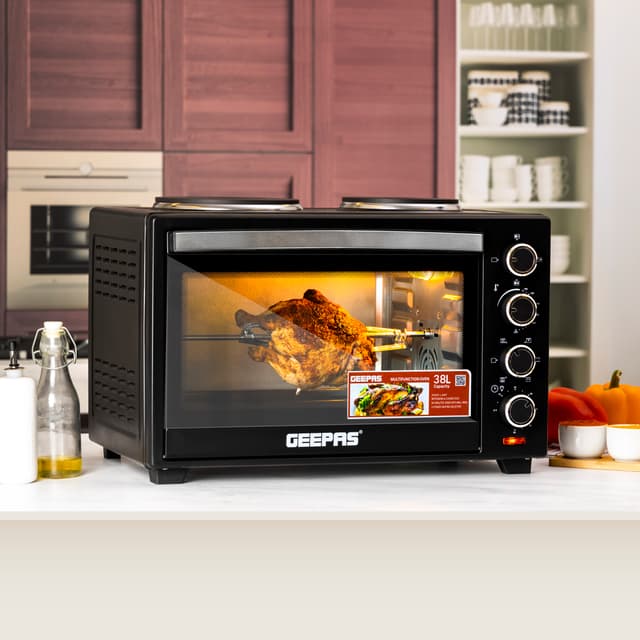 فرن كهربائي بسعة 38 لتر Geepas Electric Oven With Rotisserie And Convection - 297807