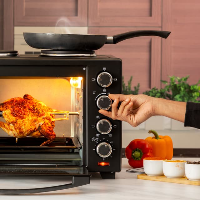 فرن كهربائي بسعة 38 لتر Geepas Electric Oven With Rotisserie And Convection - 184026