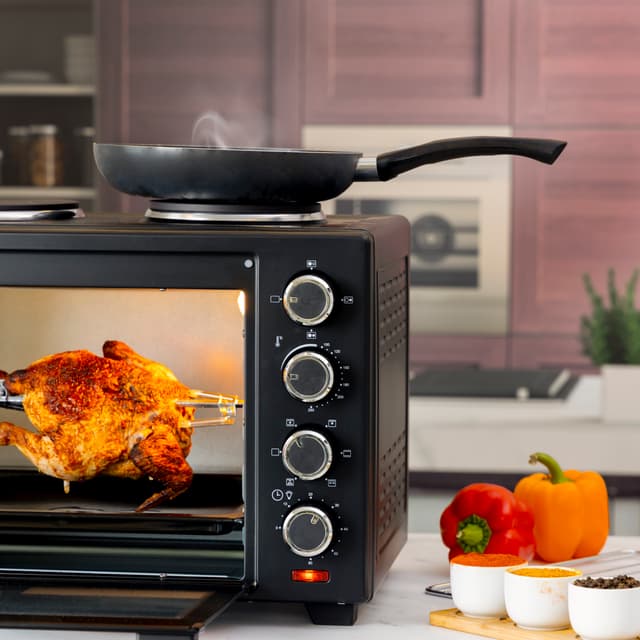 فرن كهربائي بسعة 38 لتر Geepas Electric Oven With Rotisserie And Convection - 184029