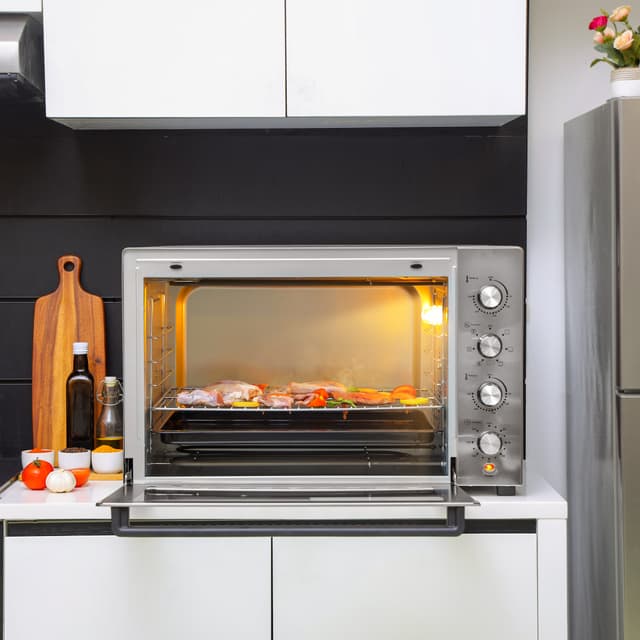 فرن متعدد الاستخدامات بقوة 2800 واط وبسعة 120 لتر Multi-Function Oven - Geepas - 186011