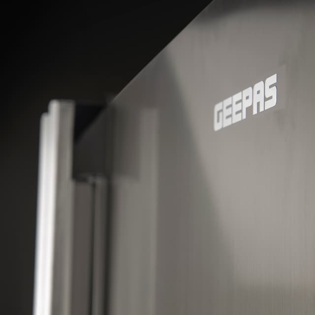 ثلاجة بباب مزدوج (550L) Geepas  Refrigerator - Side by Side Doors-No Frost - 186131