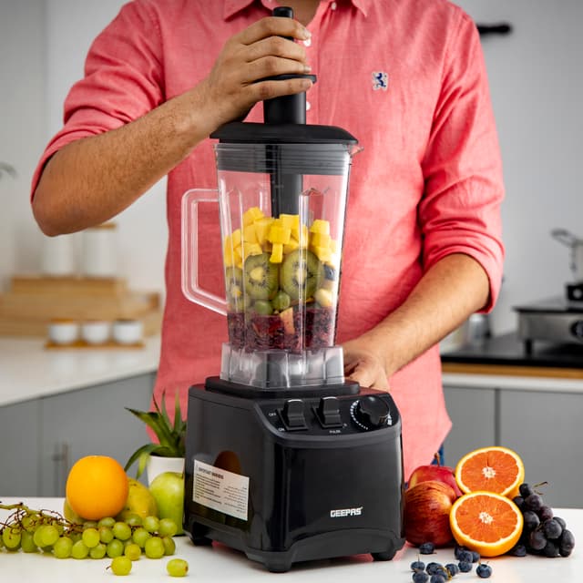 خلاط جيباس الكهربائي 1800 واط 2 لتر Geepas 2L 1800W Single High Speed Blender