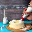 كيس تزيين الكيك مع 5 أشكال من القمع المختلفة رويال فورد Royalford RF1661-IB6 5 Nozzle Set with Icing Bag - Icing Piping Cream Pastry Bag DIY Cake Decorating Tools & Dishwasher Safe | Ideal for Icing cakes, pastries, cupcakes | Made of PVC Material