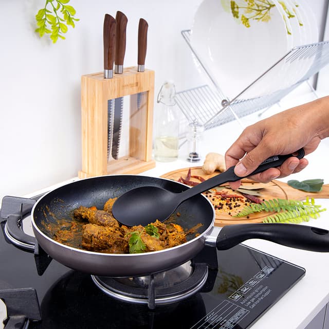 ملعقة مقاومة للحرارة أسود رويال فورد Royalford Nylon Serving Spoon 30 Cm