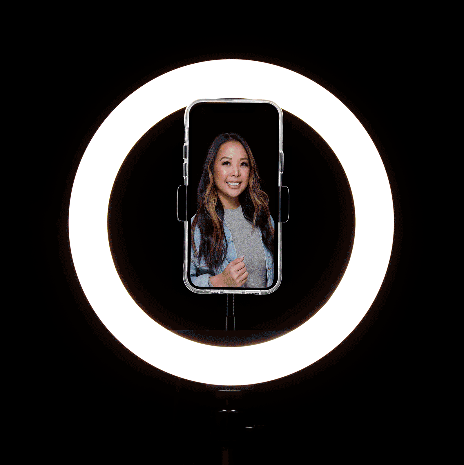 رينغ لايت بإضائة RGB مع ستاند ترايبود و حمالة للهاتف قياس 18 إنش 18inches RGB Ring Light Selfie Ring Light Metal Tripod Stand Included - LuMee
