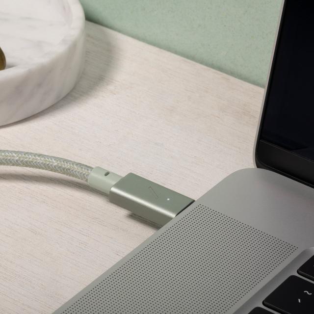 كيبل شحن من USB-C الى LIGHTNING بطول 2.4 متر لون فيروزي BELT USB-C to LIGHTNING Cable - Native Union - SW1hZ2U6MzYyMTI4