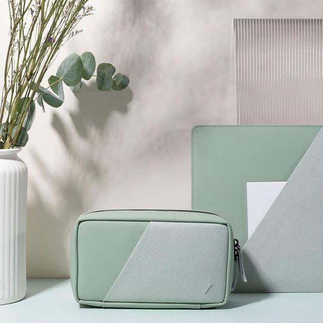 حقيبة جلد لليد للسفر لون فيروزي STOW TRAVEL V2 Organizer - Native Union